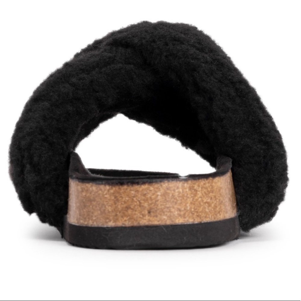 Muk Luks black fuzzy slippers/slides. SZ. S-5/6. NWT - Picture 8 of 8